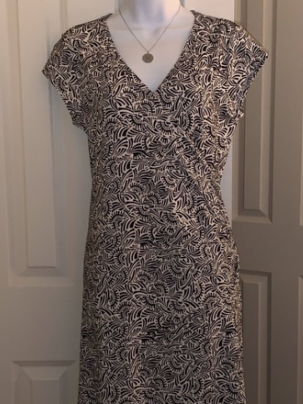 EUC Athleta Nectar Wrap Dress Size Large - Picture 7 of 8